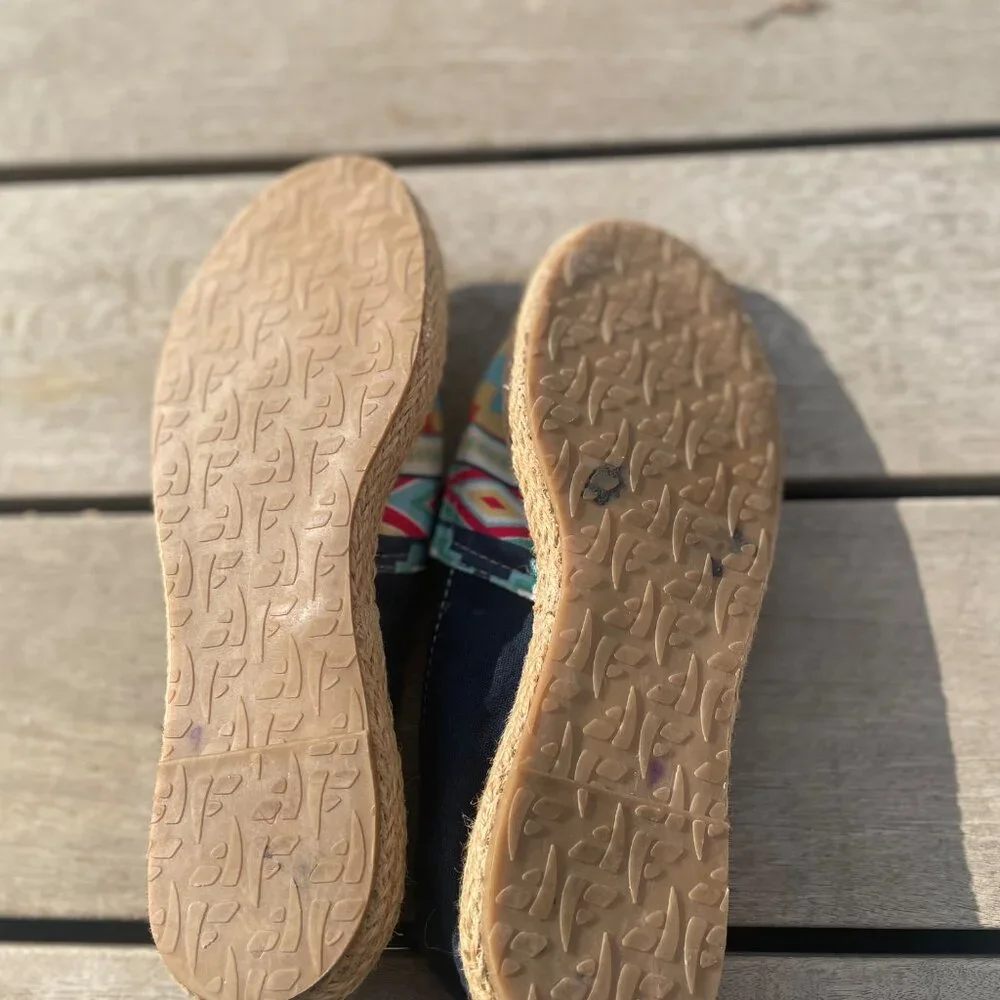 Handmade beautiful espadrilles - made in Colombia, Like New! Size 8.